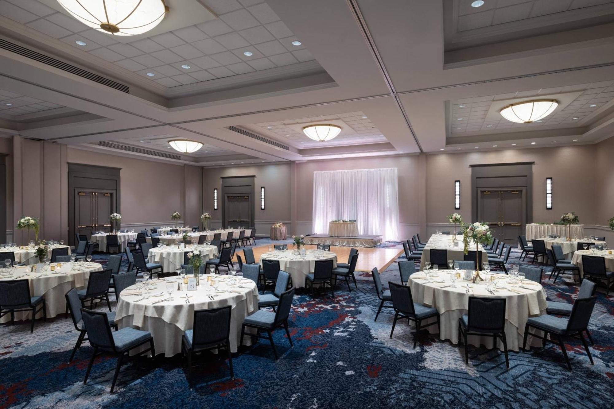 Mystic Marriott Hotel And Spa Groton Exterior photo