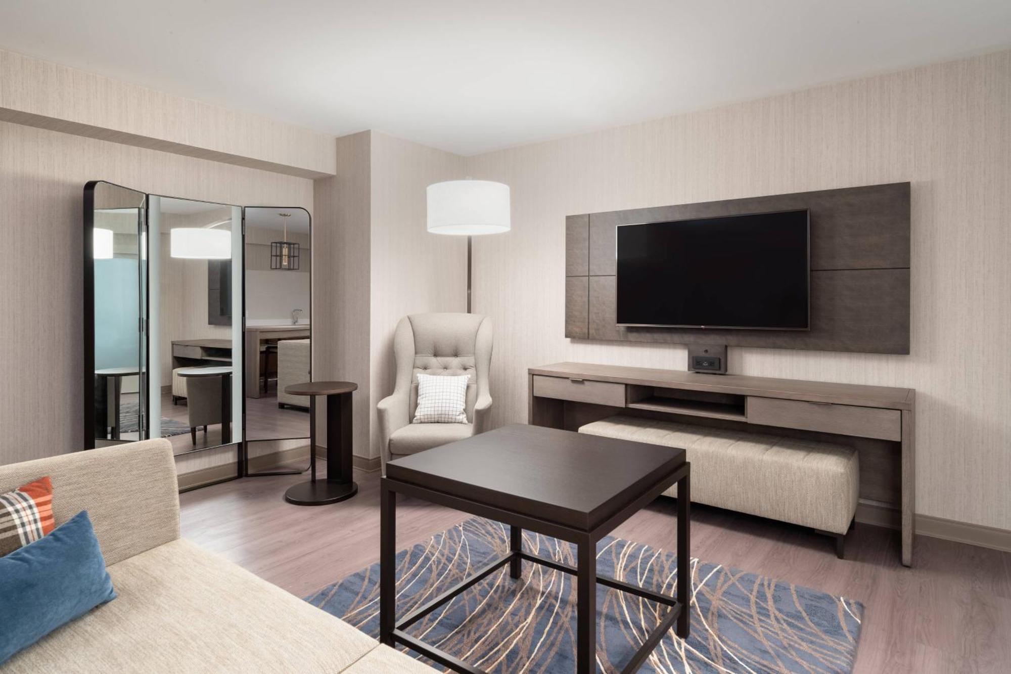 Mystic Marriott Hotel And Spa Groton Exterior photo